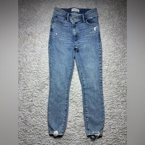 Abercrombie and Fitch Jeans Womens 26 Short Super Skinny Ankle Light Wash Raw
